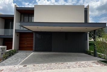 Casa en fraccionamiento en  La Espiga, Vida Y Comunidad, Avenida La Espiga, Santiago De Querétaro, Querétaro, México