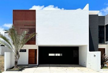 Casa en fraccionamiento en  Lomas De La Rioja Ii, Alvarado, Veracruz, México