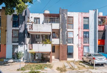 Condominio horizontal en  Jardines De Los Poetas, Guadalajara, Jalisco, México