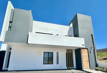 Casa en fraccionamiento en  Cumbres Del Cimatario, Querétaro, México