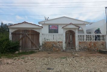 Casa en  Ciudadela Puerta Del Sol 2, Avenida Carlos Espinoza, Salinas, Ecuador