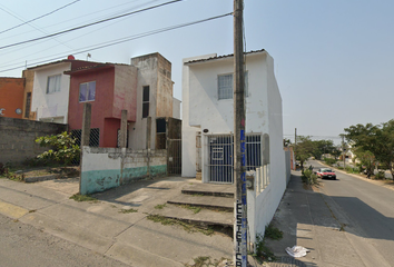 Casa en fraccionamiento en  Calle Hacienda Milpa Alta 128, Costa Dorada, Veracruz, México