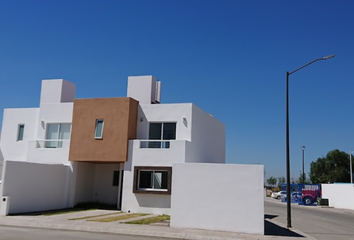 Casa en fraccionamiento en  Fraccionamiento Cantabria Residencial, Querétaro, México