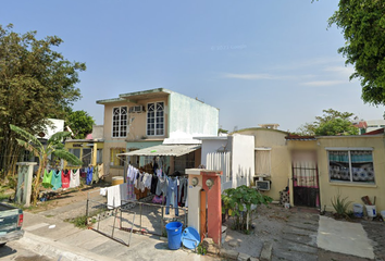 Casa en  Alberto Fuster 70, Fraccionamiento Hacienda Sotavento, Veracruz, México