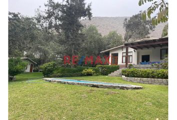 Casa en  Ca. Los Cóndores, Chaclacayo, Perú