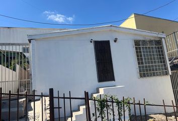 Casa en fraccionamiento en  Los Olivos, Tijuana