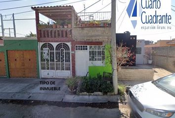 Casa en  Avenida Santa Ana 272, Hacienda Santa Fe, Jal., México