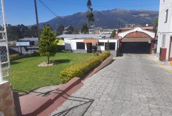 Departamento en  Solca, San Isidro Del Inca, Quito