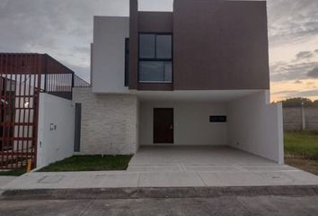 Casa en fraccionamiento en  Lomas Del Dorado, Sm Km 9, Boca Del Río, Veracruz, México