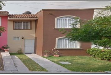 Casa en  Calle Laguna Del Jabalí Num 8, La Rivera, Colima, México