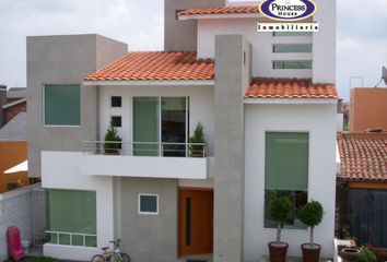 Casa en  Paseo Del Mayorazgo, Conjunto Residencial Hacienda San José, Toluca, México, 50210, Mex