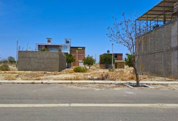 Terreno en  R9mx+w7q Piura, Perú