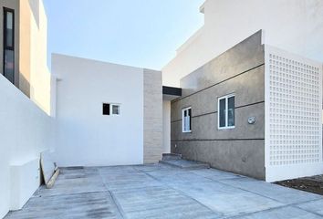 Casa en fraccionamiento en  Lomas De La Rioja Ii, Alvarado, Veracruz, México