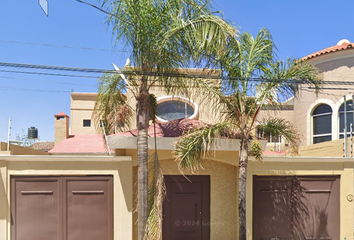 Casa en  Paseo Del Gavilán, Villa Jacarandas, Victoria De Durango, Durango, México