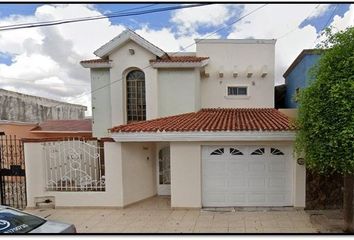 Casa en  Tulipanes Num. 1144, Jardines De Fátima, Los Mochis, Sinaloa, México