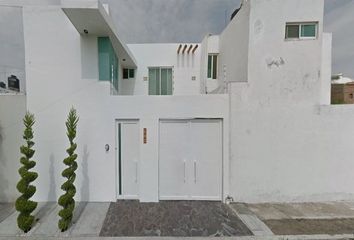 Casa en  Plaza De La Cruz 608, Las Plazas, Irapuato, Guanajuato, México