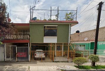 Casa en  Calle Emiliano Zapata 512, Jardines De La Paz, San Pedro Tlaquepaque, Jalisco, México