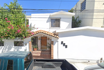 Casa en  Calle Pirandello, Sendero San Jerónimo, Monterrey, Nuevo León, México