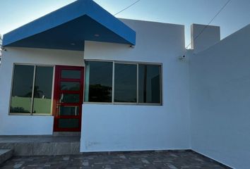 Condominio horizontal en  De Los Pelícanos 738, Vi, Manzanillo, Colima, México