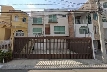 Casa en  Paseo Del Mirador, Lomas Del Mirador, Candiles, Querétaro, México