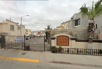 Casa en  Del Ebano, Urbiquinta Del Cedro, Tijuana, Baja California, México