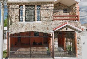 Casa en  Licenciado Manuel De La Pena Y Pena, Presidentes De México, San Francisco De Campeche, Campeche, México