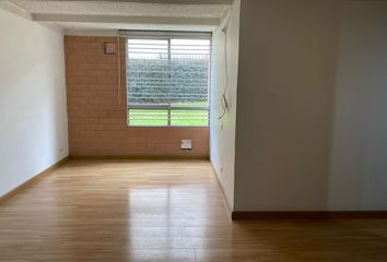 Apartamento en  Calle 158 #93a-57, Bogotá, Colombia