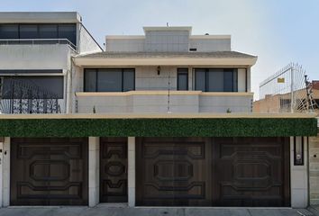 Casa en  Paseo De Las Alamedas, Las Alamedas, Ciudad López Mateos, Estado De México, México