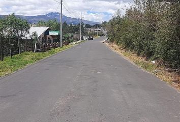 Terreno Comercial en  Píntag, Quito