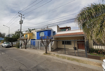 Casa en  Avenida Magnolias, Jardines Del Valle, Zapopan, Jalisco, México