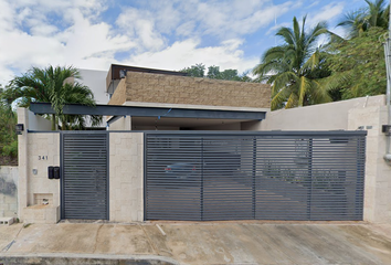 Casa en  Calle 8, Montebello, Mérida, Yucatán, México