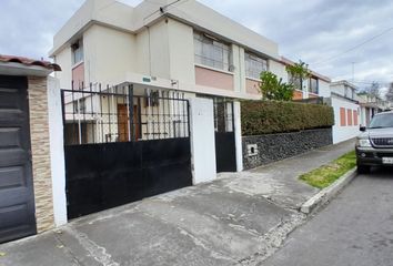 Casa en  La Concepción, Quito