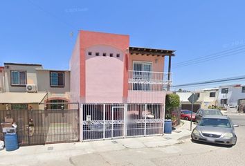 Casa en  Avenida Aguila Pescadora, Baja Maq El Aguila, Tijuana, Baja California, México