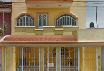 Casa en  San Martín De Las Flores De Arriba, Tlaquepaque