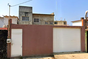 Casa en  Av Juventino Rosas, Petroquimica, 96519 Coatzacoalcos, Ver., México