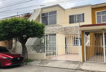 Casa en  Jardines De La Cruz, Guadalajara, Jalisco, México