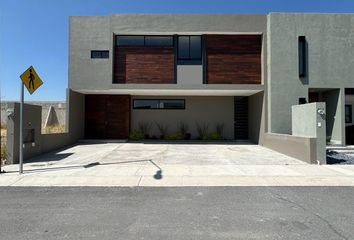 Casa en  Valle De Juriquilla, Santa Fé, Santiago De Querétaro, Querétaro, México