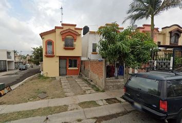 Casa en  Paseos De Santiago, Coyula, Jalisco, México