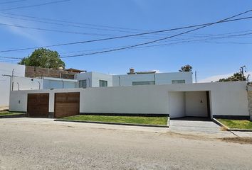 Casa en  Las Poncianas, Ica, Perú