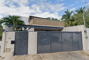 Casa en  Calle 8, Montebello, Mérida, Yucatán, México