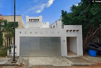 Casa en fraccionamiento en  Fuente Del Parián 15, Santa Fe Del Carmen, Playa Del Carmen, Quintana Roo, México