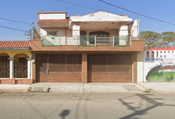 Casa en  Cda. De Ernesto Aguirre Colorado 667, Pueblo Nuevo, Cárdenas, Tabasco, México