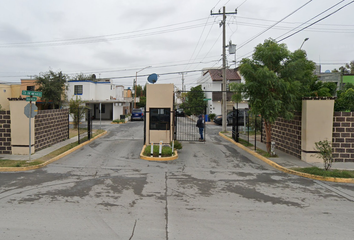 Casa en fraccionamiento en  Calle Montreal, Hacienda Las Fuentes Ìii, Hacienda Las Fuentes Sector Iii, Reynosa, Tamaulipas, México