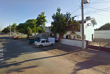 Casa en  Profesor Marcial Ordóñez, Sinaloa, Los Mochis, Sinaloa, México