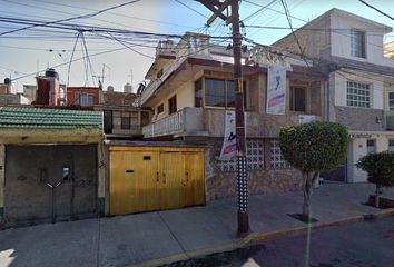 Casa en  Calle 3 J. Sabadino 3, Unidad Habitacional Vicente Guerrero, Ciudad De México, Cdmx, México