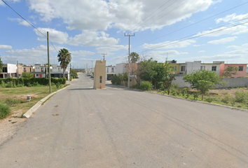 Casa en fraccionamiento en  Calle Higuera, Residencial Del Valle, Paseo Del Bosque, El Guerreño, Reynosa, Tamaulipas, 88787, Mex