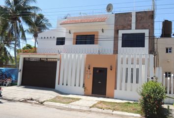 Casa en  Lazaro Cardenas Del Rio, Paraíso, Tabasco, México