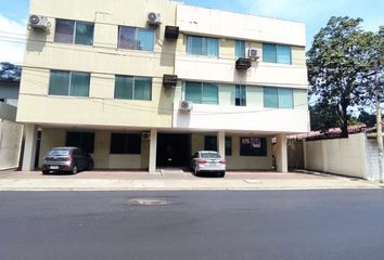 Oficina en  Urdesa Norte, Guayaquil, Ecuador