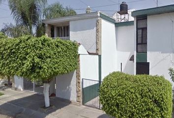 Casa en  Arquitecto Mauricio Campos, Miravalle, Guadalajara, Jalisco, México