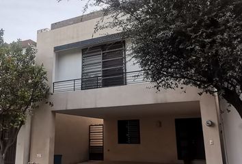 Casa en  Calzada Griega 196, Colonia Calzadas Anahuac, Ciudad General Escobedo, Nuevo León, México